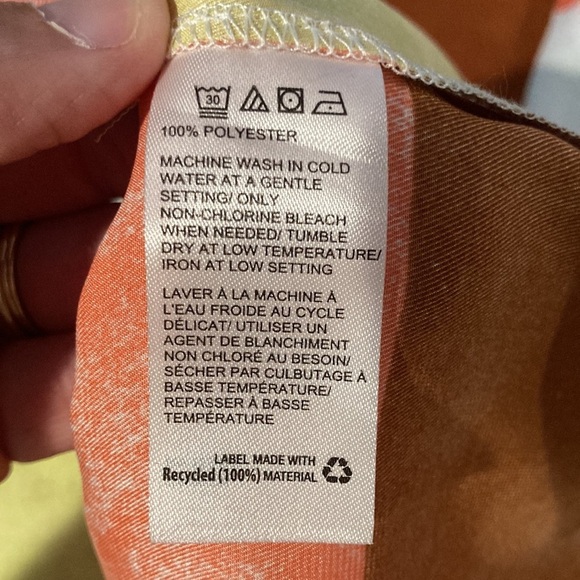 enThread Abstract Print Blouse - Picture 7 of 9